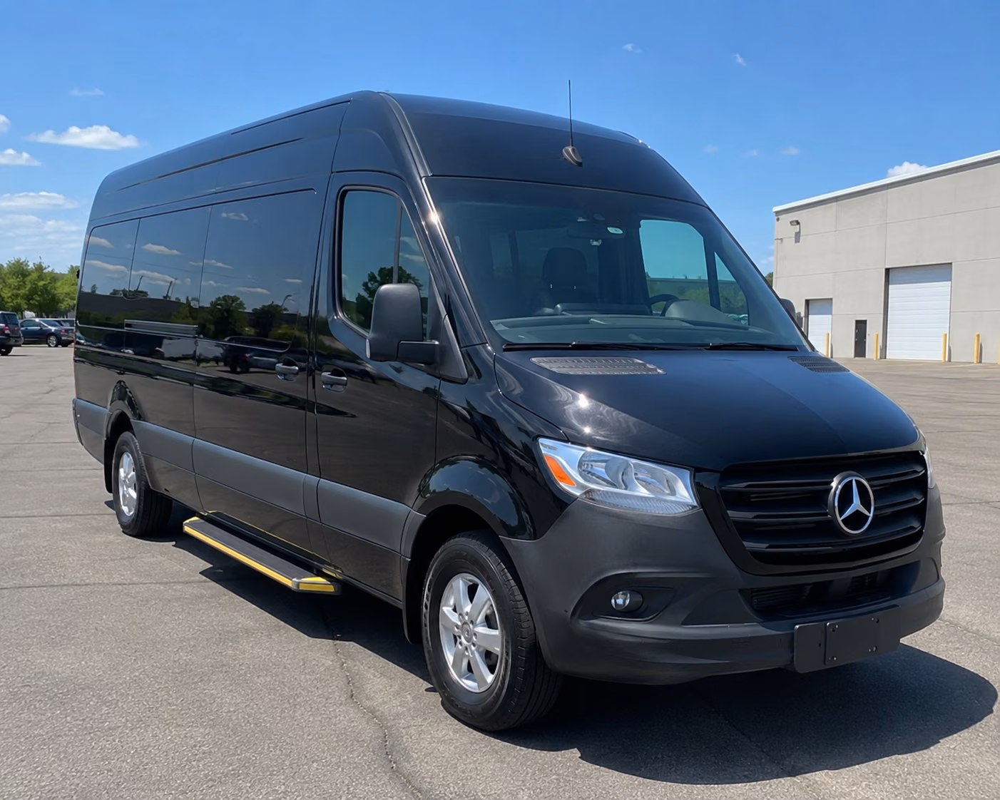 find the perfect transportation for your next airport transfer 3