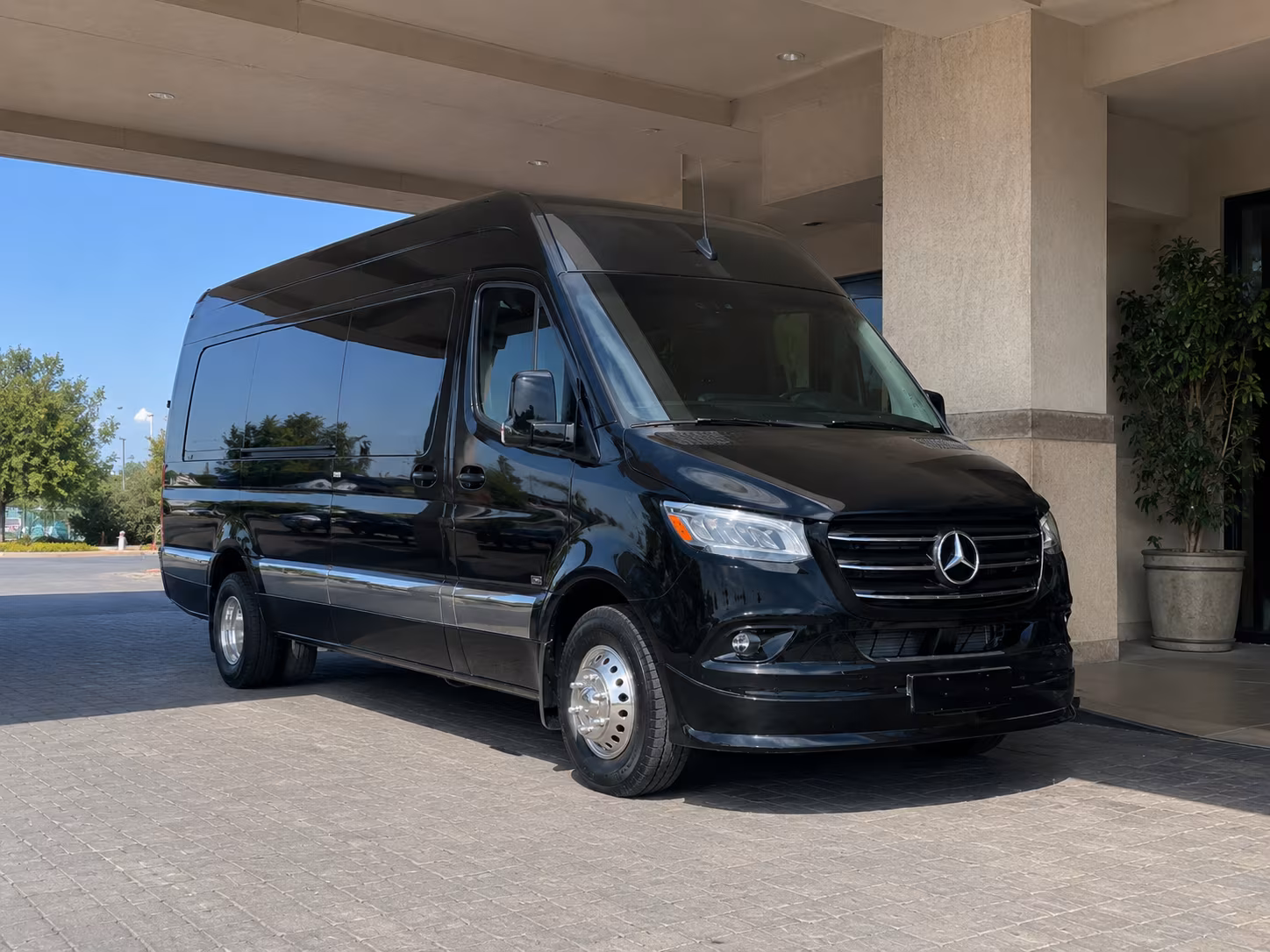 find the perfect transportation for your next corporate event 5